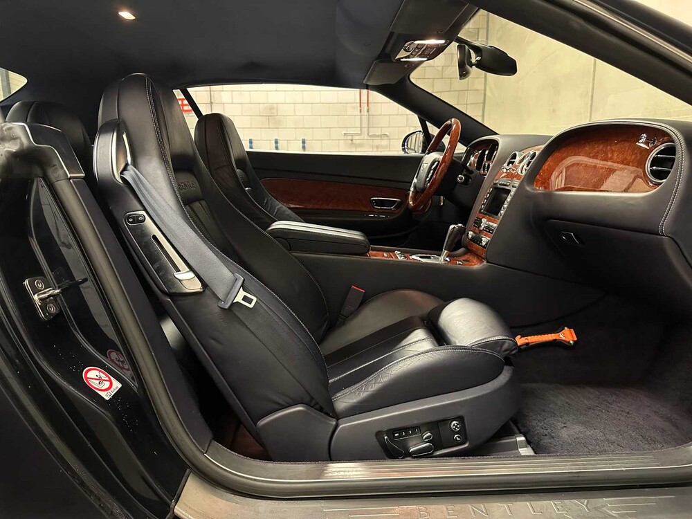 Bentley Continental GTC 6.0 W12 560hp 2006 (ORIGINAL-UK), 53-TN-HZ