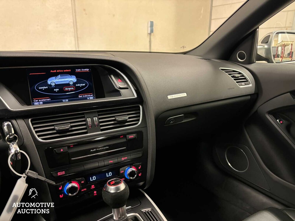 Audi RS5 Cabriolet 4.2 FSI V8 Quattro 450 2013, R-932-VD