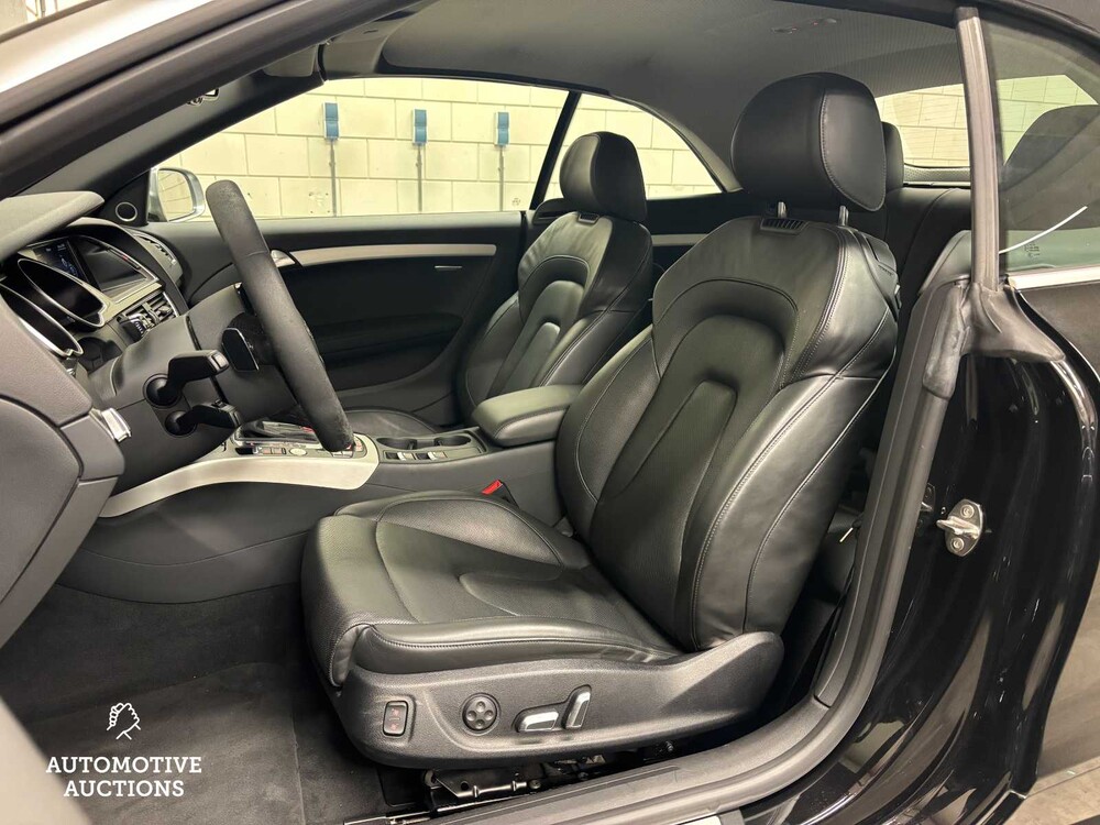 Audi RS5 Cabriolet 4.2 FSI V8 Quattro 450 2013, R-932-VD