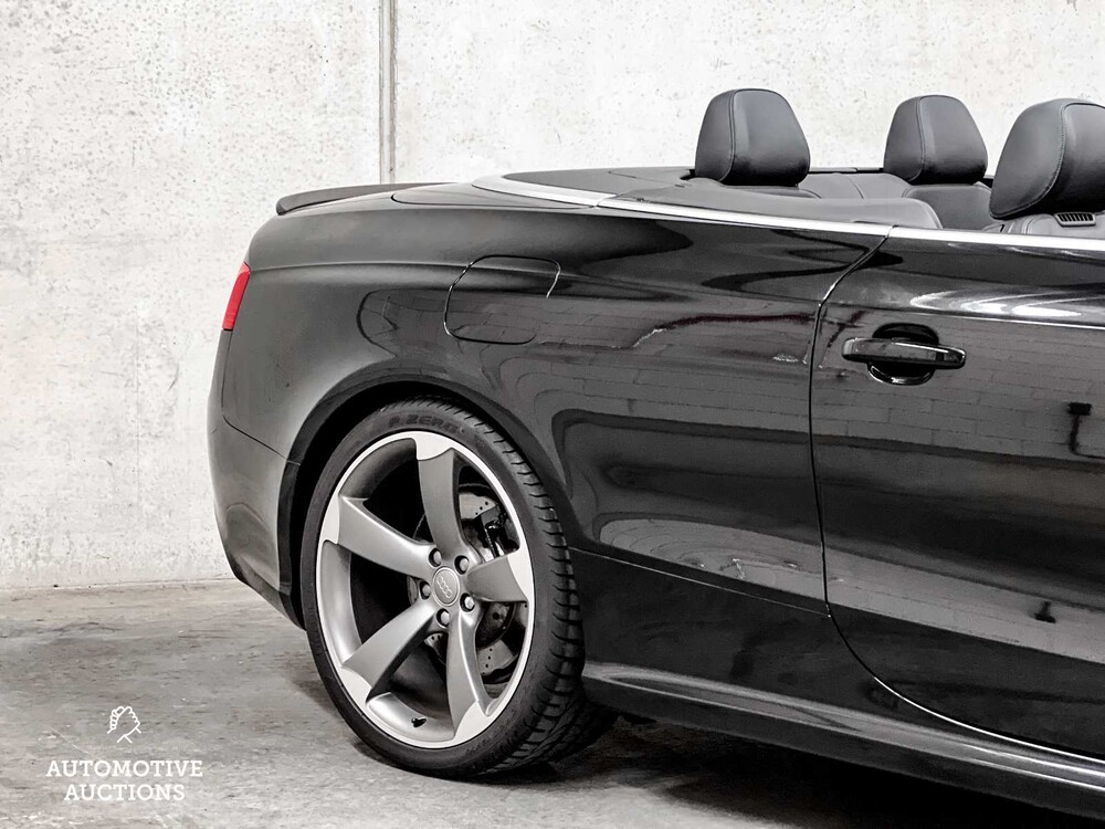 Audi RS5 Cabriolet 4.2 FSI V8 Quattro 450 2013, R-932-VD