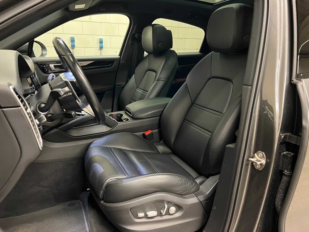 Porsche Cayenne S Coupe 2.9 V6 441pk 2020 SPORTDESIGN SPORT-CHRONO