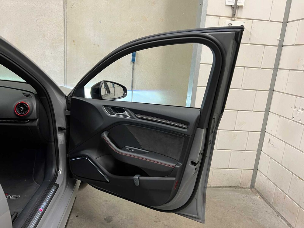 Audi RS3 Limousine 2.5 TFSI Quattro -Facelift- 400hp 2018 (Original-NL), PN-459-B