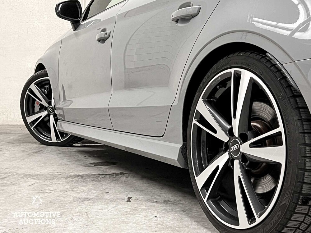 Audi RS3 Limousine 2.5 TFSI Quattro -Facelift- 400hp 2018 (Original-NL), PN-459-B