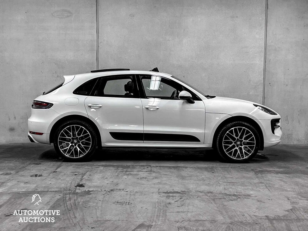Porsche Macan 2.0 245pk FACELIFT 2019 Sport-Chrono