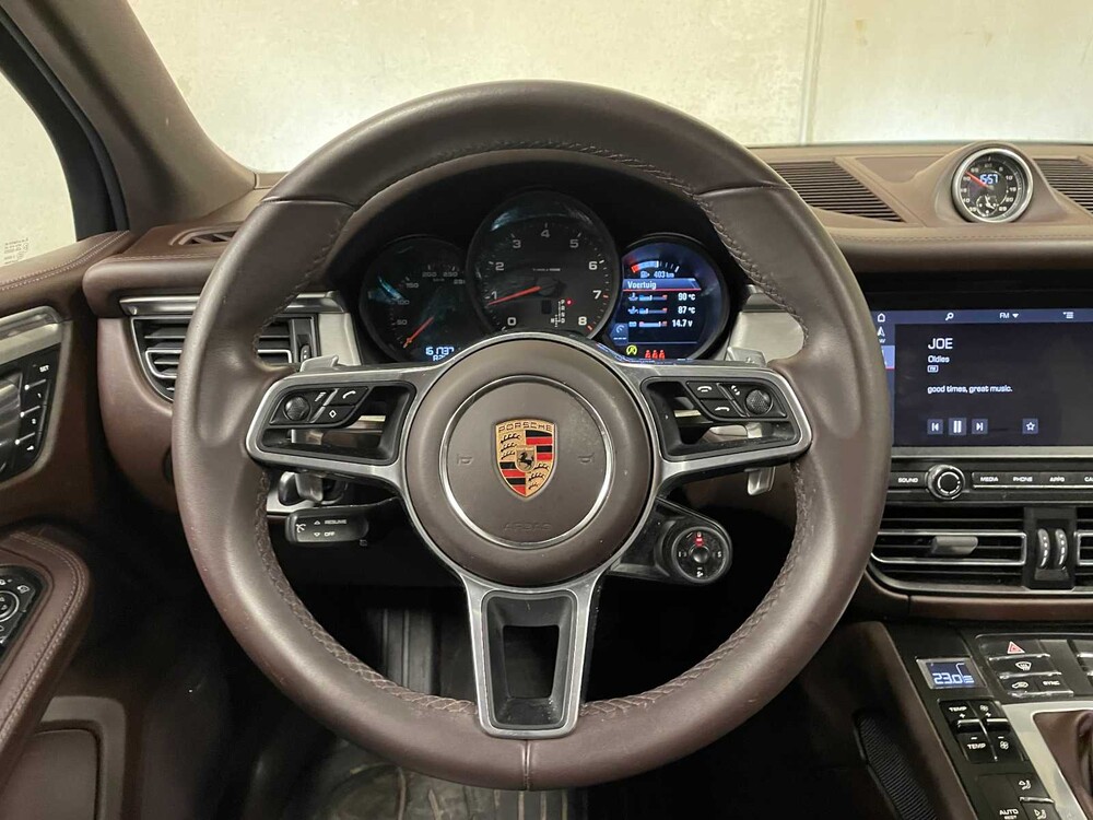 Porsche Macan 2.0 245pk FACELIFT 2019 Sport-Chrono