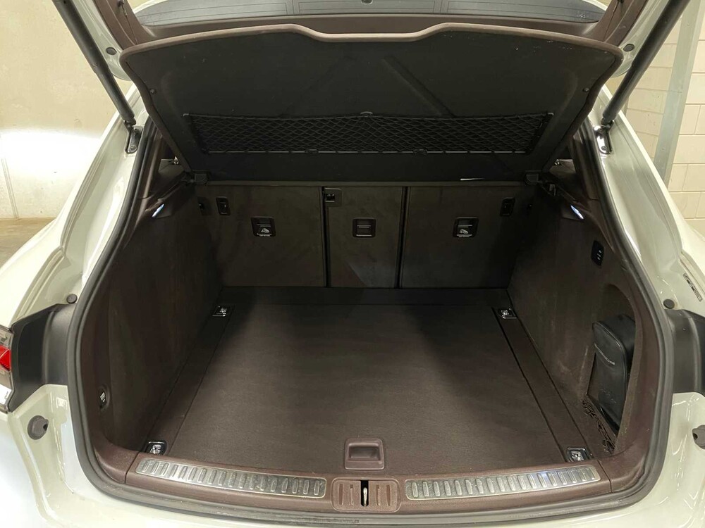 Porsche Macan 2.0 245pk FACELIFT 2019 Sport-Chrono