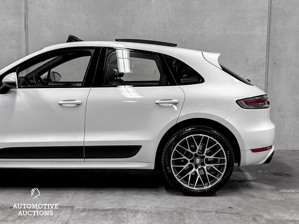 Porsche Macan 2.0 245pk FACELIFT 2019 Sport-Chrono