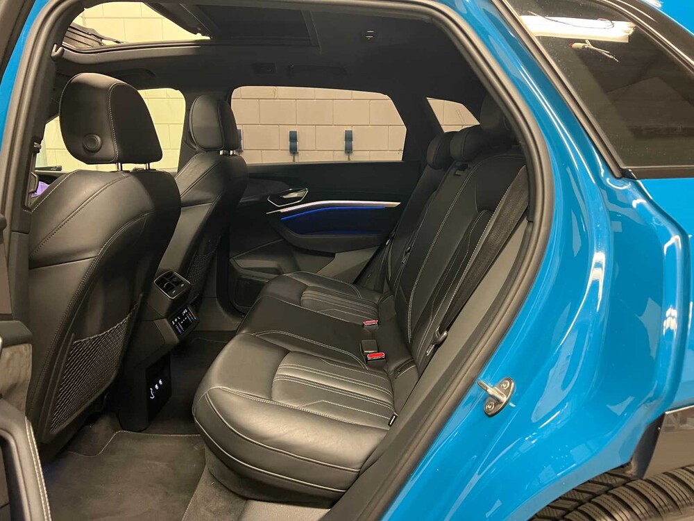 Audi E-Tron 55 Quattro Advanced 95 kWh 360pk 2018 (Origineel-NL), XH-729-D