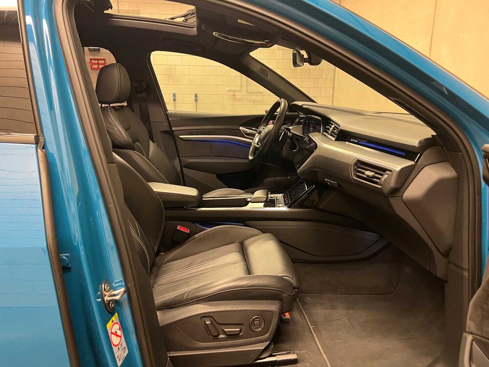 Audi E-Tron 55 Quattro Advanced 95 kWh 360pk 2018 (Origineel-NL), XH-729-D