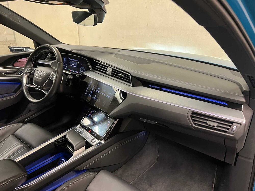 Audi E-Tron 55 Quattro Advanced 95 kWh 360pk 2018 (Origineel-NL), XH-729-D