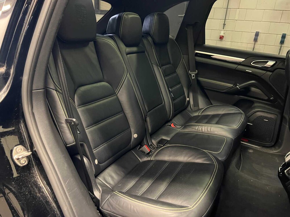 Porsche Cayenne S E-Hybrid 3.0 V6 416pk 2015, HL-769-N