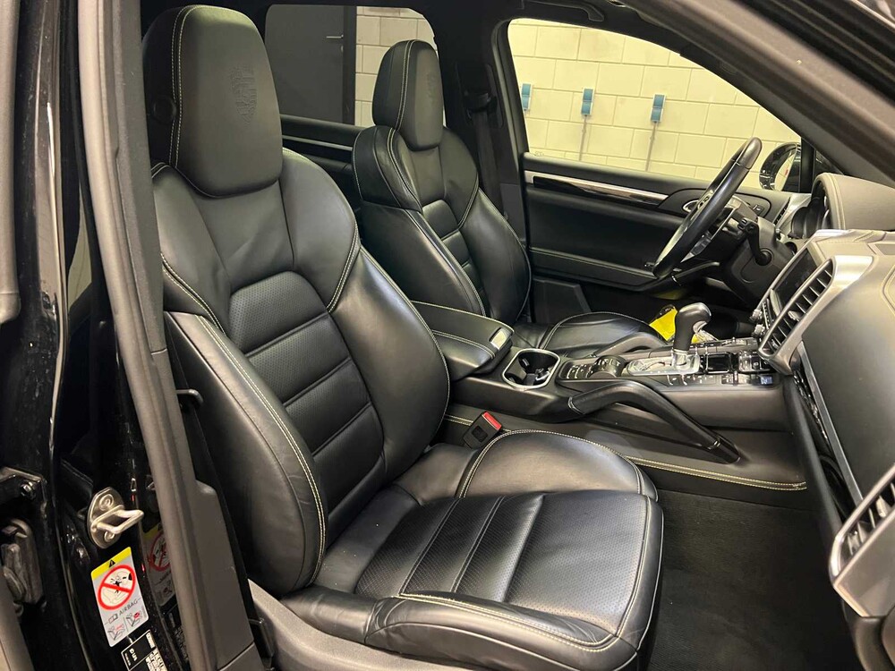 Porsche Cayenne S E-Hybrid 3.0 V6 416pk 2015, HL-769-N