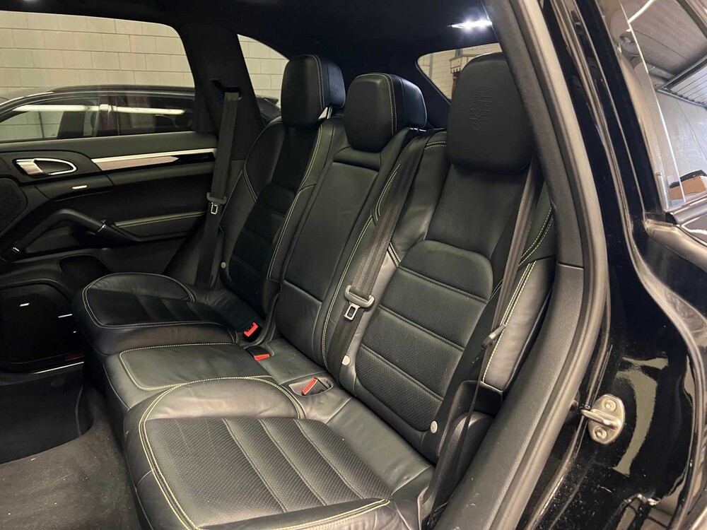 Porsche Cayenne S E-Hybrid 3.0 V6 416pk 2015, HL-769-N