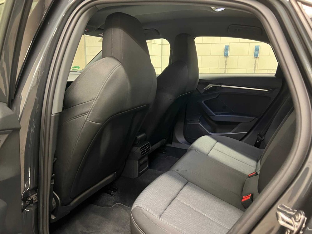 Audi A3 Limousine 30 TFSI Business Edition 110hp 2021 (Original-NL), L-047-KX