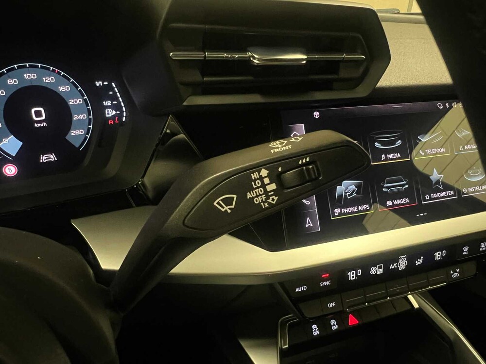 Audi A3 Limousine 30 TFSI Business Edition 110hp 2021 (Original-NL), L-047-KX