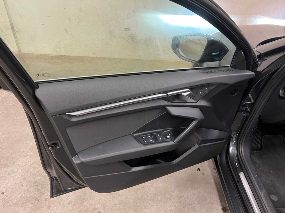 Audi A3 Limousine 30 TFSI Business Edition 110hp 2021 (Original-NL), L-047-KX