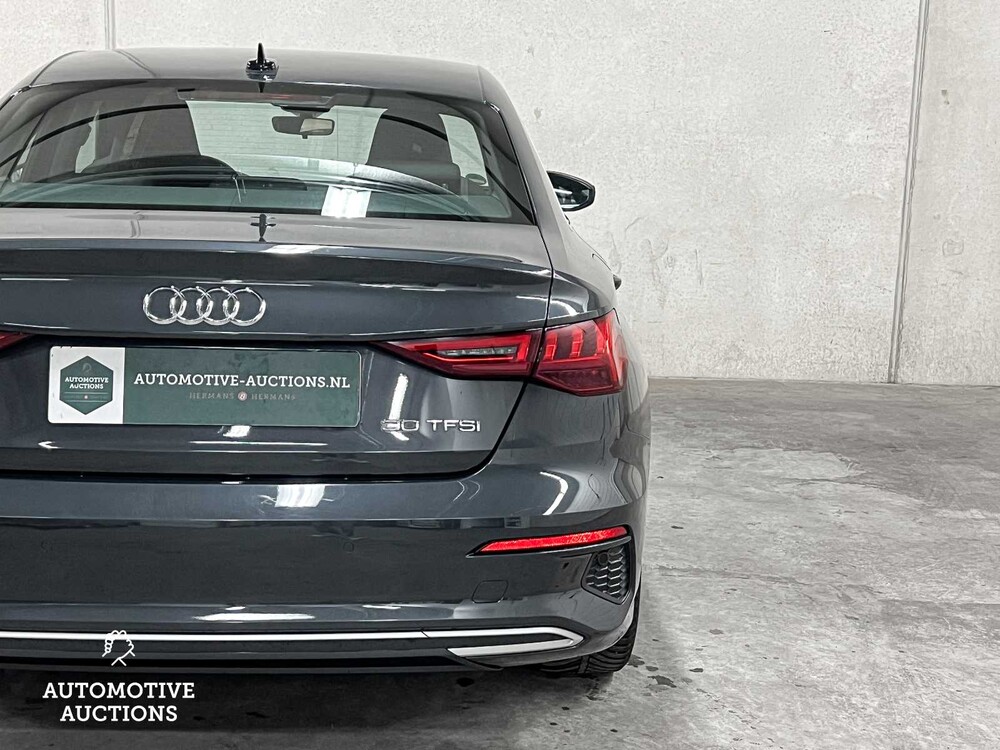 Audi A3 Limousine 30 TFSI Business Edition 110hp 2021 (Original-NL), L-047-KX