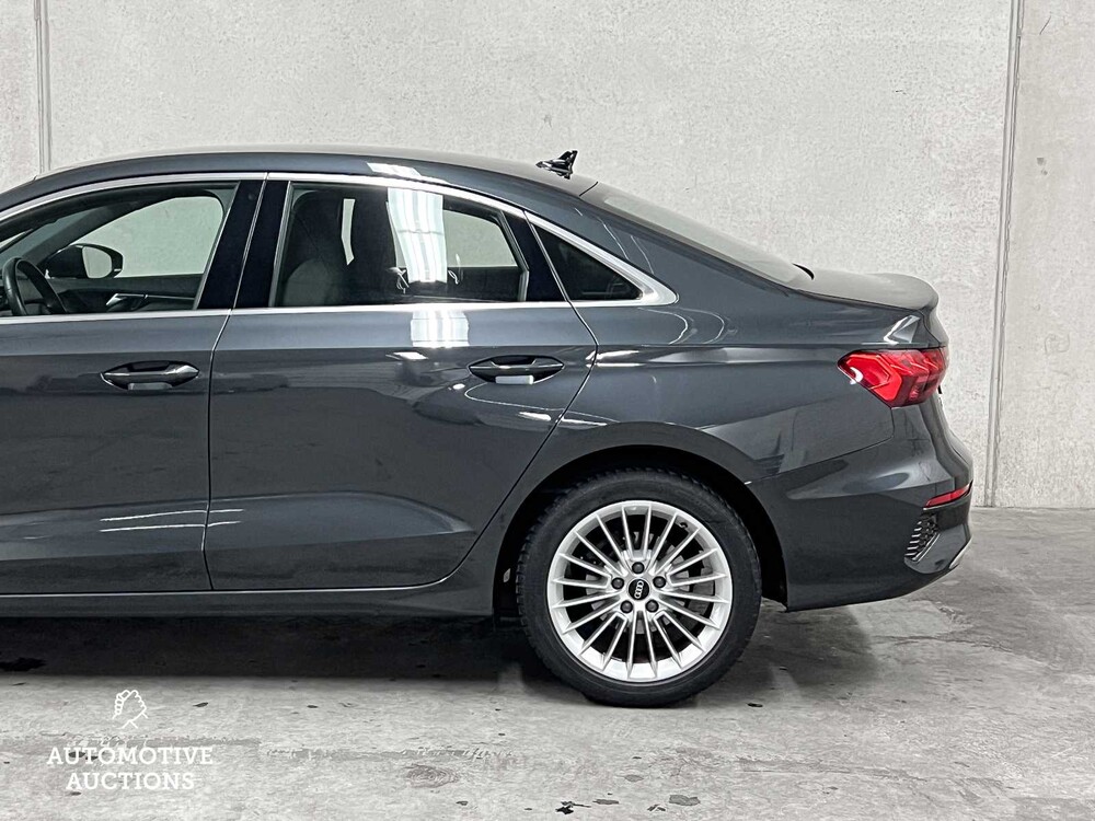 Audi A3 Limousine 30 TFSI Business Edition 110hp 2021 (Original-NL), L-047-KX
