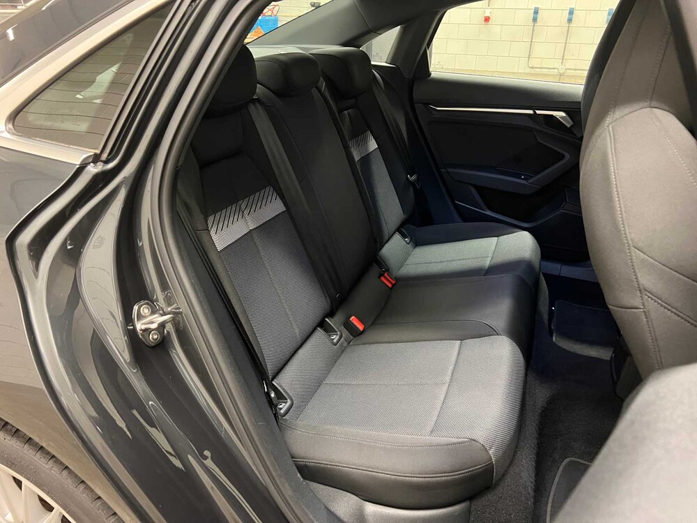 Audi A3 Limousine 30 TFSI Business Edition 110hp 2021 (Original-NL), L-047-KX