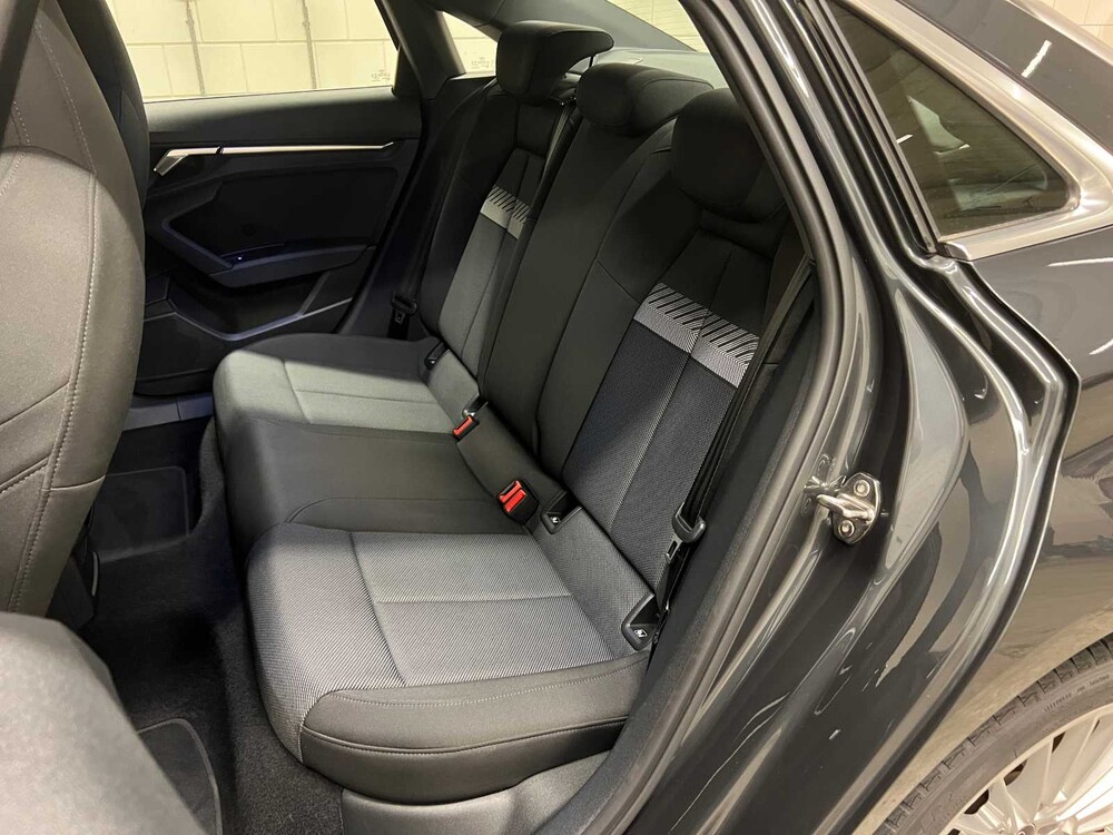 Audi A3 Limousine 30 TFSI Business Edition 110hp 2021 (Original-NL), L-047-KX