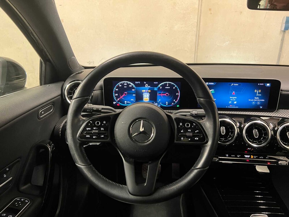Mercedes-Benz A180 d 116pk 2019 (Origineel-NL) A-klasse, ZR-630-X