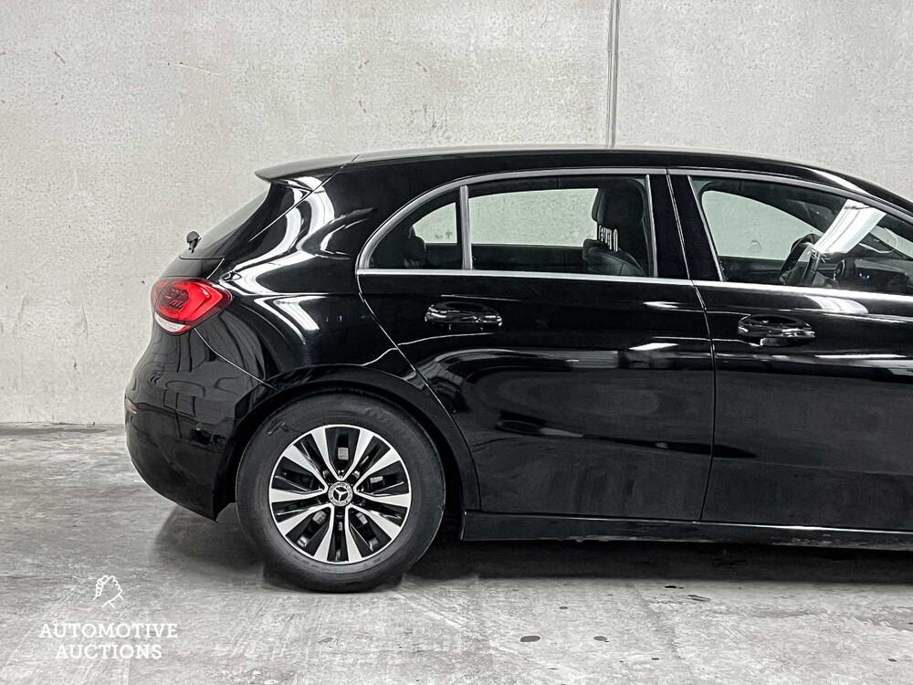 Mercedes-Benz A180 d 116pk 2019 (Origineel-NL) A-klasse, ZR-630-X