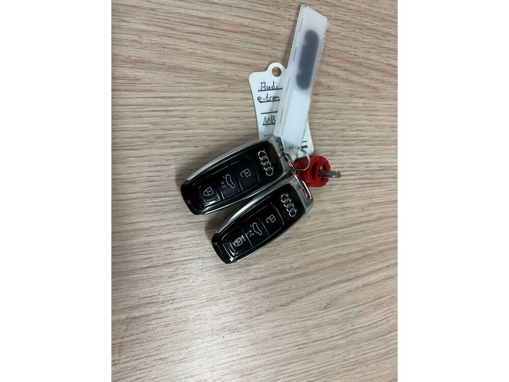 Audi e-tron Sportback S Quattro 95 kWh 503hp 2020, L-554-VG