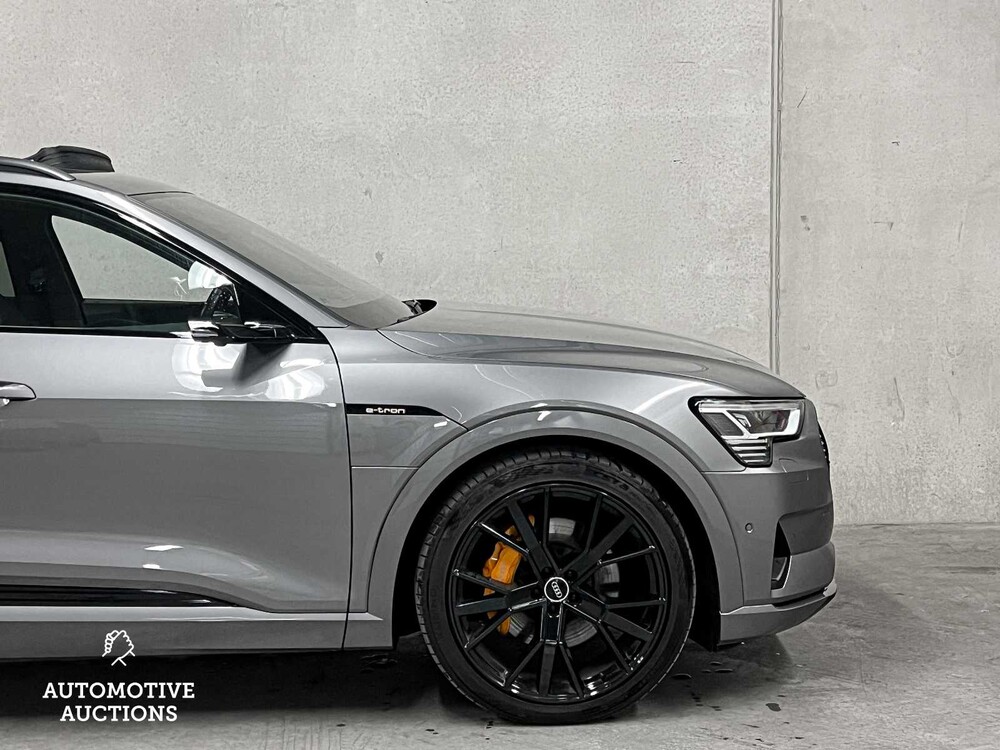 Audi e-tron 55 quattro advanced 95 kWh 360hp 2019 (original-NL + 1st owner), ZD-004-B
