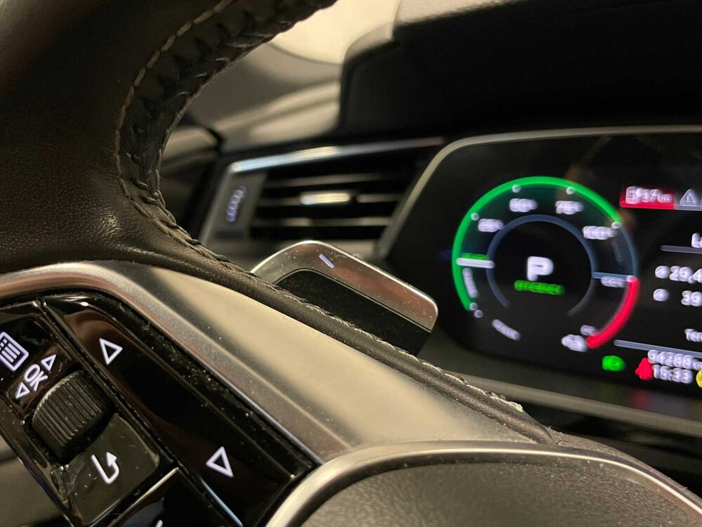 Audi e-tron 55 quattro advanced 95 kWh 360hp 2019 (original-NL + 1st owner), ZD-004-B