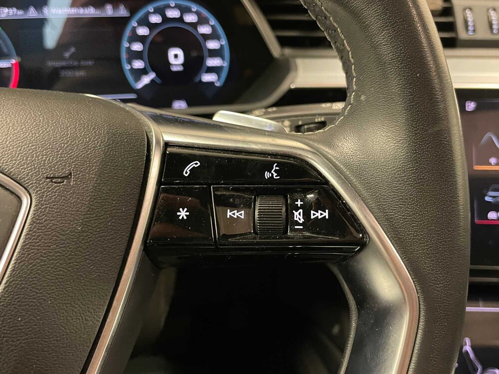 Audi e-tron 55 quattro advanced 95 kWh 360hp 2019 (original-NL + 1st owner), ZD-004-B