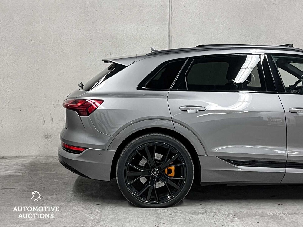 Audi e-tron 55 quattro advanced 95 kWh 360hp 2019 (original-NL + 1st owner), ZD-004-B