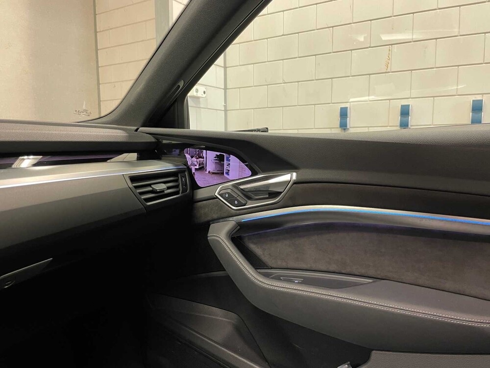 Audi e-tron 55 quattro advanced 95 kWh 360hp 2019 (original-NL + 1st owner), ZD-004-B