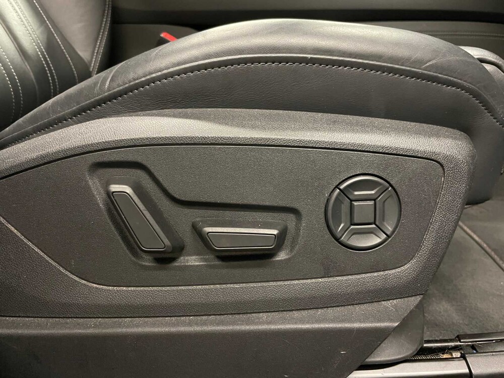 Audi e-tron 55 quattro advanced 95 kWh 360hp 2019 (original-NL + 1st owner), ZD-004-B