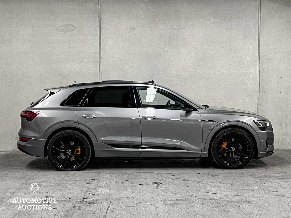 Audi e-tron 55 quattro advanced 95 kWh 360hp 2019 (original-NL + 1st owner), ZD-004-B