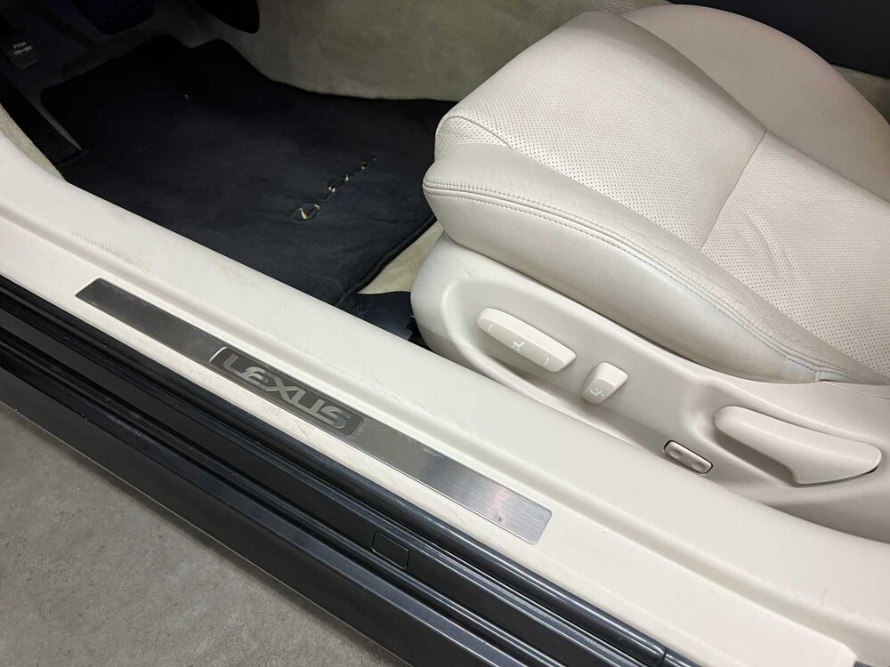 Lexus IS Cabriolet 250C Luxus 208PS 2013 (Original-UK), 16-ZPG-6