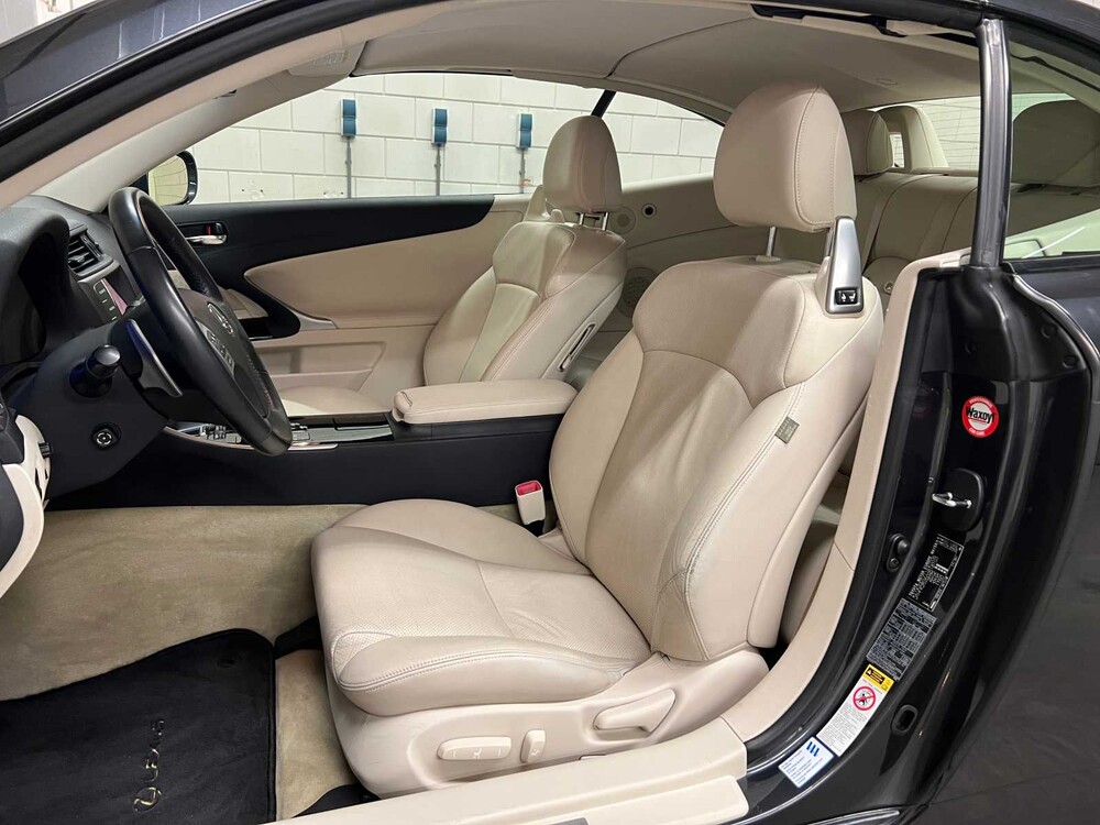 Lexus IS Cabriolet 250C Luxus 208PS 2013 (Original-UK), 16-ZPG-6