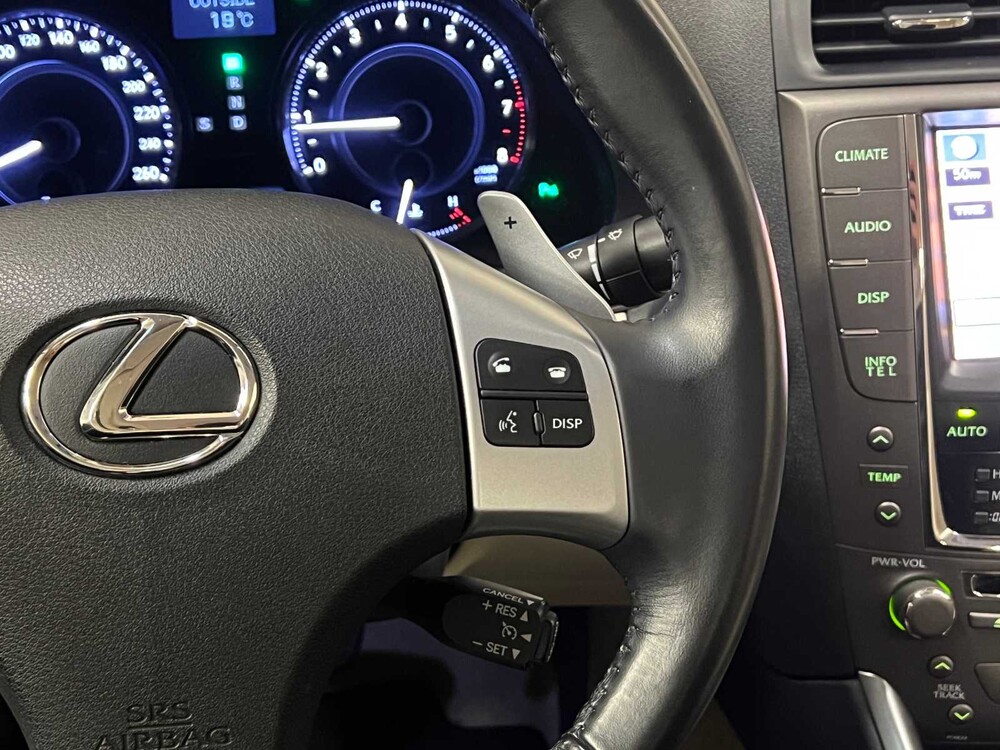 Lexus IS Cabriolet 250C Luxus 208PS 2013 (Original-UK), 16-ZPG-6