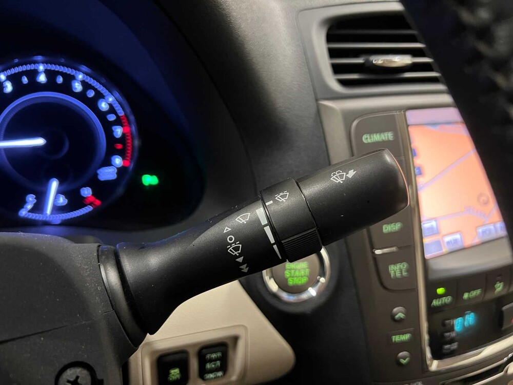 Lexus IS Cabriolet 250C Luxus 208PS 2013 (Original-UK), 16-ZPG-6