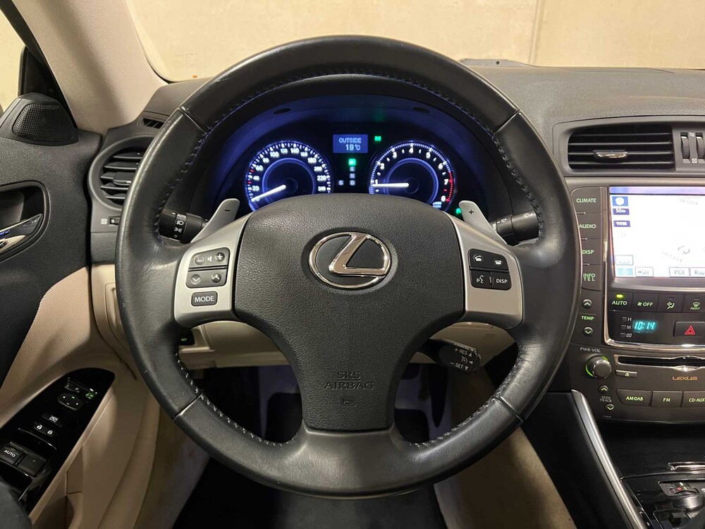 Lexus IS Cabriolet 250C Luxus 208PS 2013 (Original-UK), 16-ZPG-6