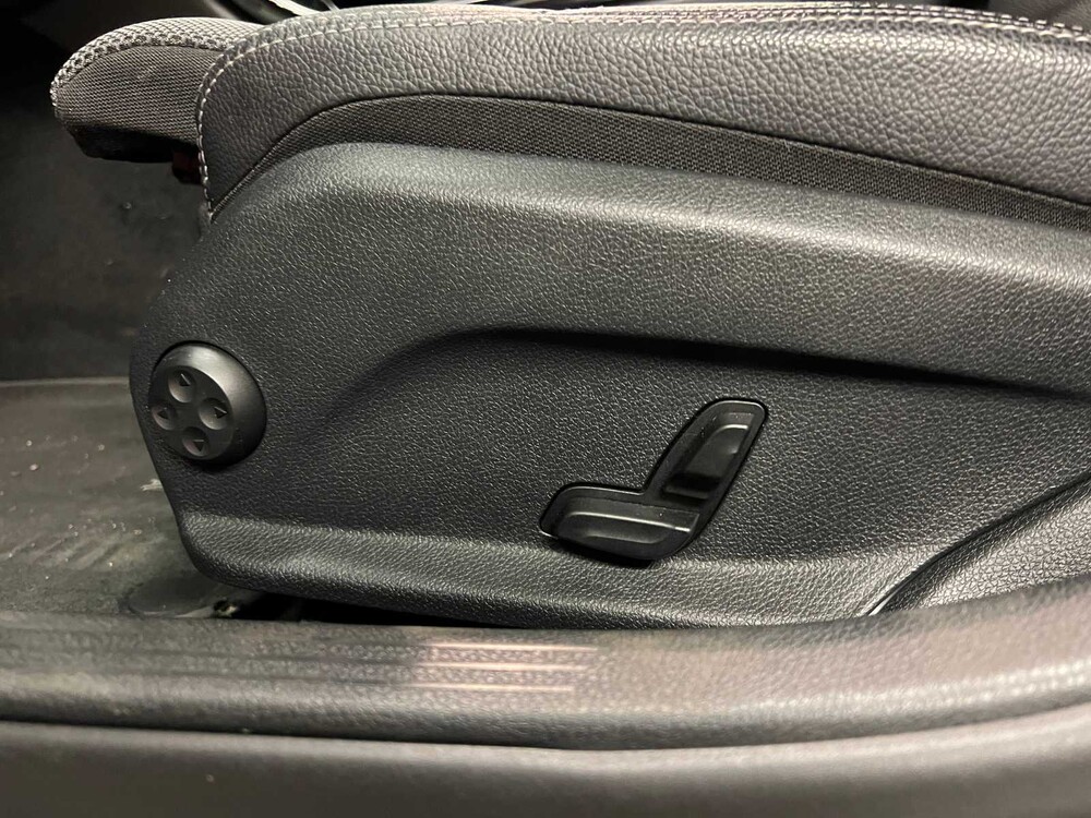 Mercedes-Benz C180 Ambition 156hp 2015 C-Class, KH-785-H