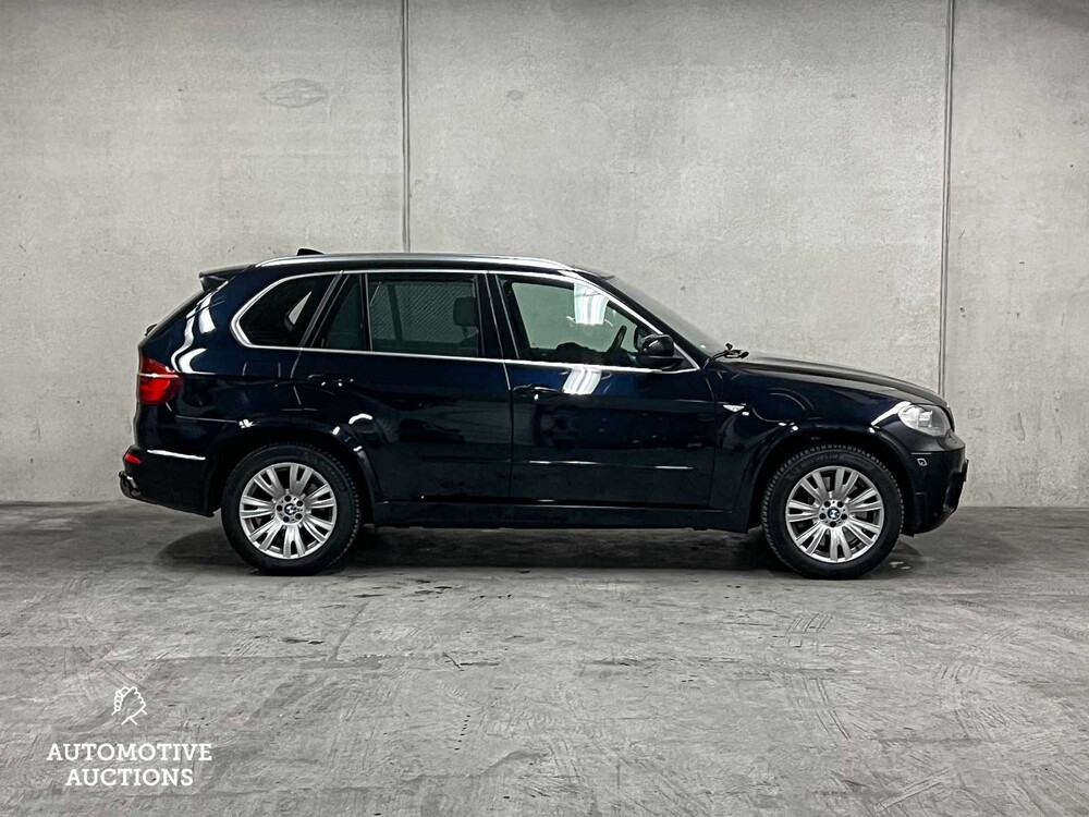 BMW X5 xDrive50i M-Sport High Executive 408hp 2011 (Original-NL), 55-SRB-9
