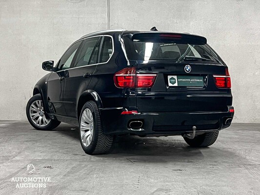 BMW X5 xDrive50i M-Sport High Executive 408pk 2011 (Origineel-NL), 55-SRB-9