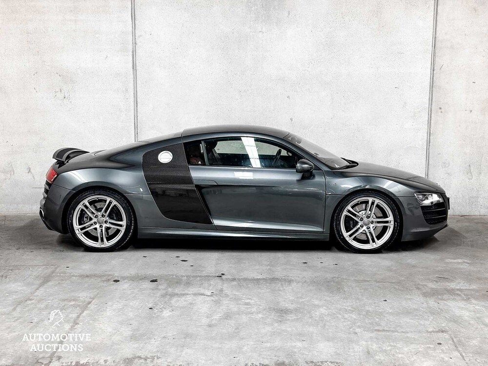 Audi R8 5.2 V10 FSI 525hp -CARBON- 2010, 74-NGZ-1
