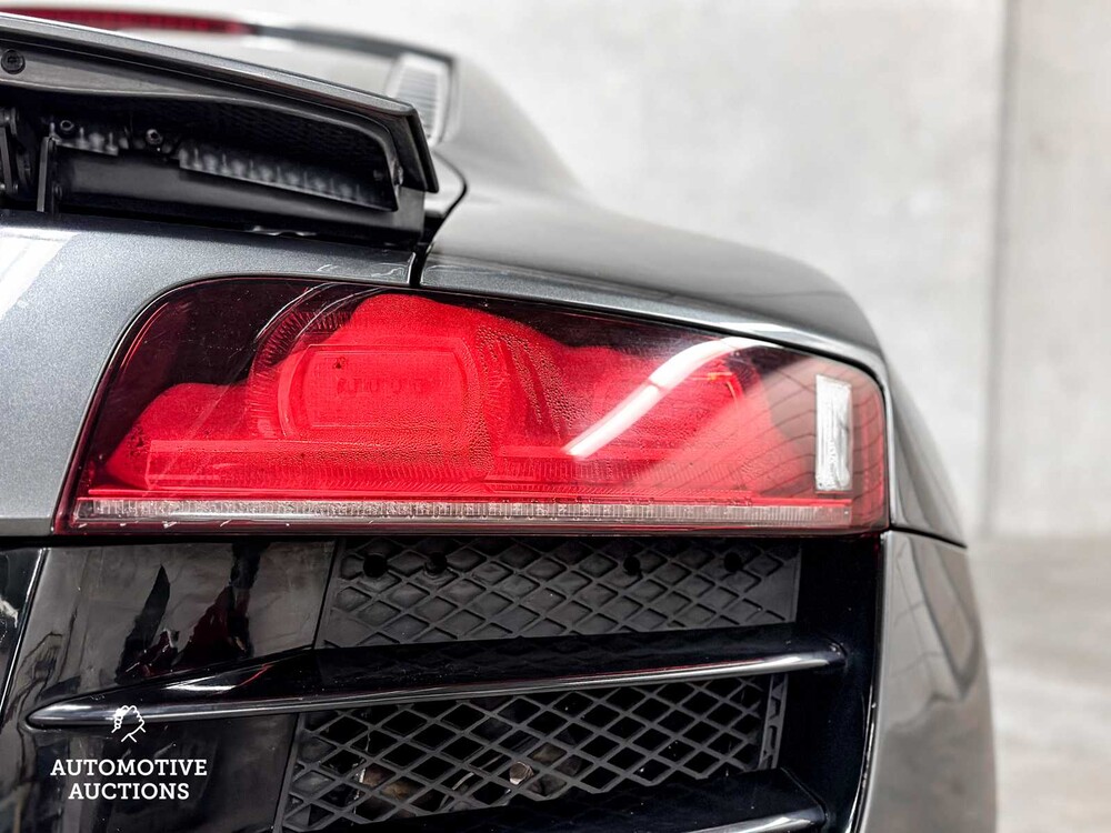 Audi R8 5.2 V10 FSI 525hp -CARBON- 2010, 74-NGZ-1