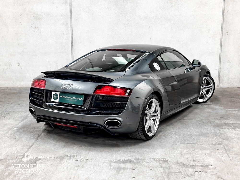 Audi R8 5.2 V10 FSI 525hp -CARBON- 2010, 74-NGZ-1