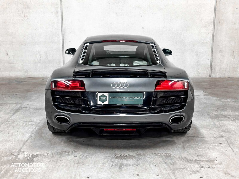 Audi R8 5.2 V10 FSI 525hp -CARBON- 2010, 74-NGZ-1