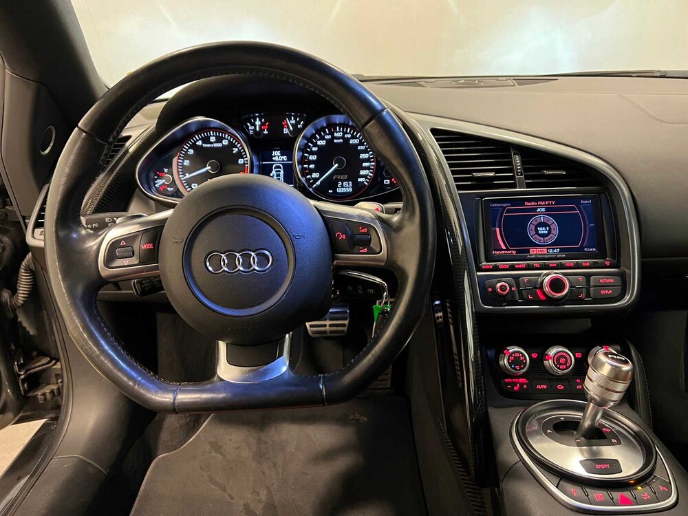 Audi R8 5.2 V10 FSI 525hp -CARBON- 2010, 74-NGZ-1