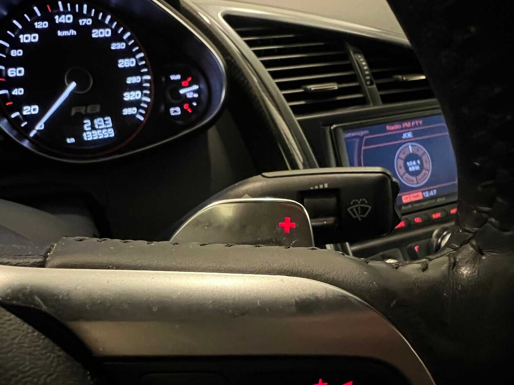 Audi R8 5.2 V10 FSI 525hp -CARBON- 2010, 74-NGZ-1
