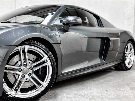 Audi R8 5.2 V10 FSI 525hp -CARBON- 2010, 74-NGZ-1 