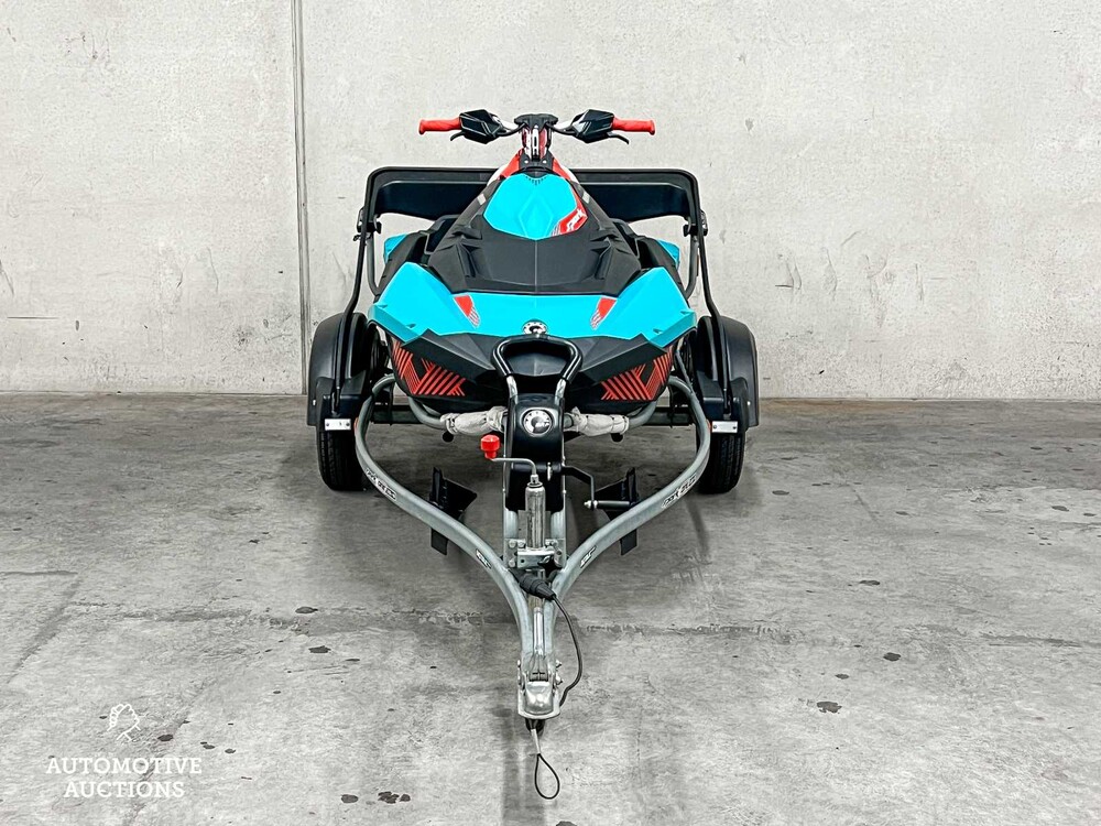 Seadoo Spark TRIXX Watercraft 90hp 899cc 2018